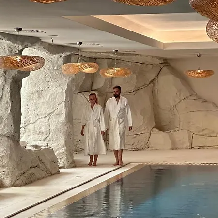 Crown Horizon (adults Only) 4*