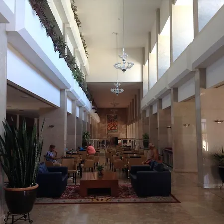 Crown Horizon (adults Only)