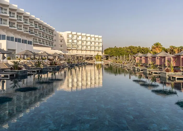 Crown Horizon (adults Only) 4*