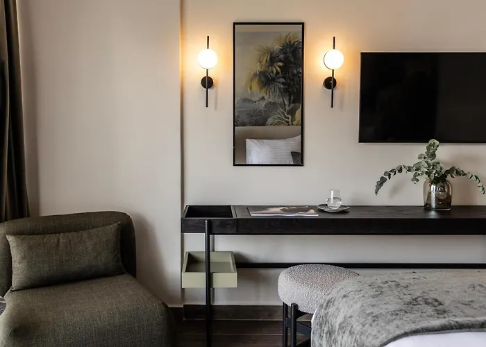 Crown Horizon (adults Only)