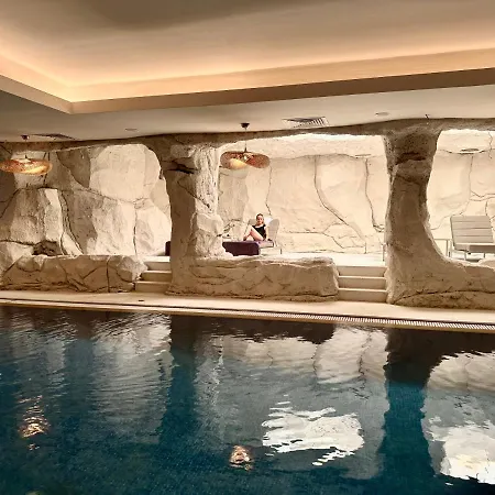 Crown Horizon (adults Only) 4*