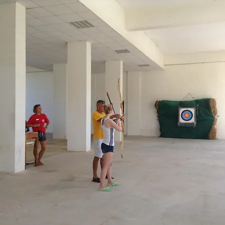 Crown Horizon (adults Only)