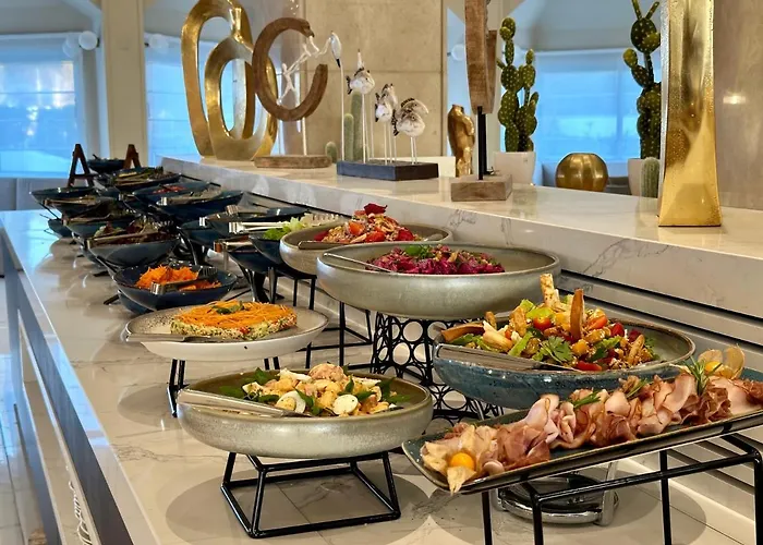 Crown Horizon (adults Only) 4* ペイヤ