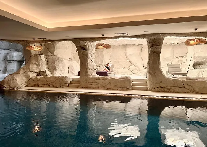 Crown Horizon (adults Only) 4*